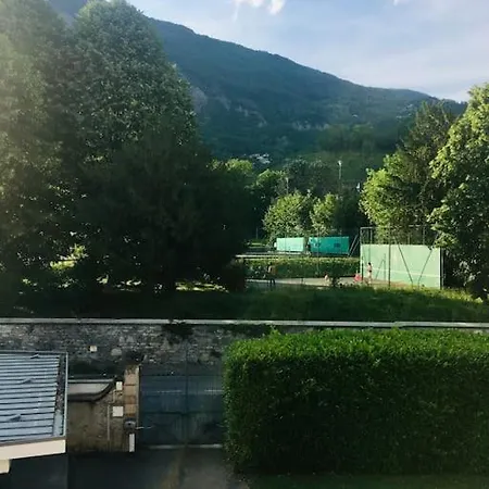 Villa Villa *